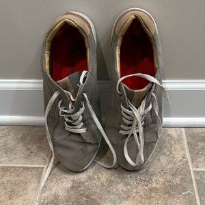 M180 Men’s Gray Suede Sneakers